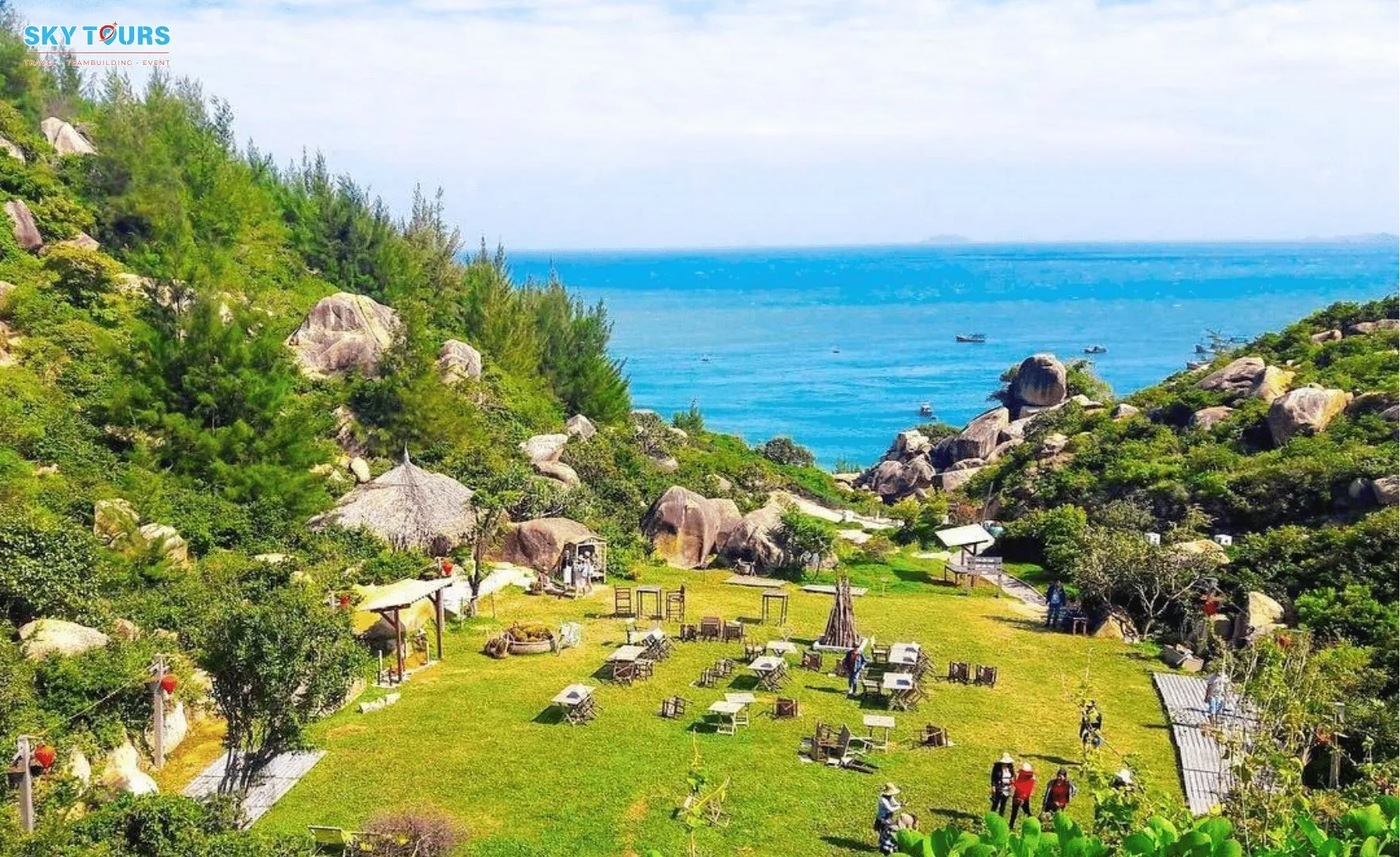 Tour Kỳ Co Eo Gió KDL Trung Lương - Cánh Đồng Quạt Gió 2026